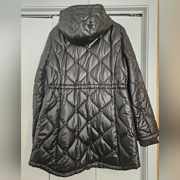 Sam Edelman Stylish Black Quilted Jacket - Picture 3 of 5